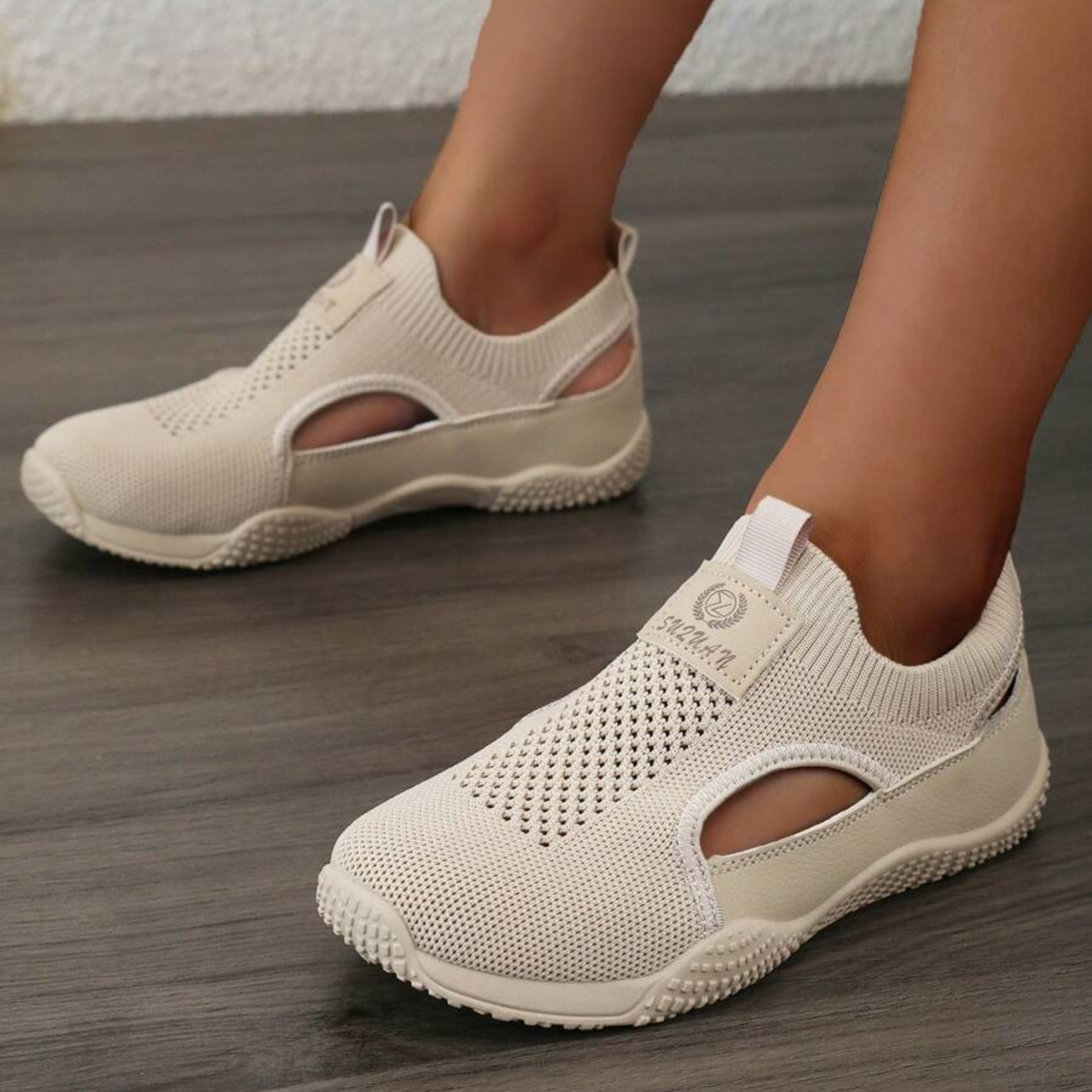 Femory – Comfort Sneakers - White - 38