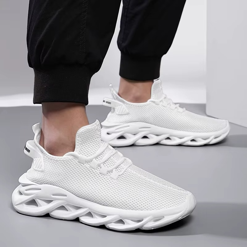 Future – Comfort Sneakers - White - 40