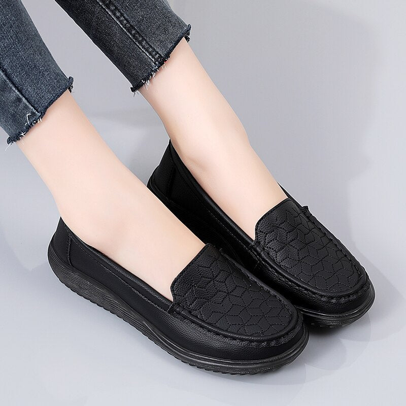 SerenityWalk – Women's Comfort Loafers - Black - 41