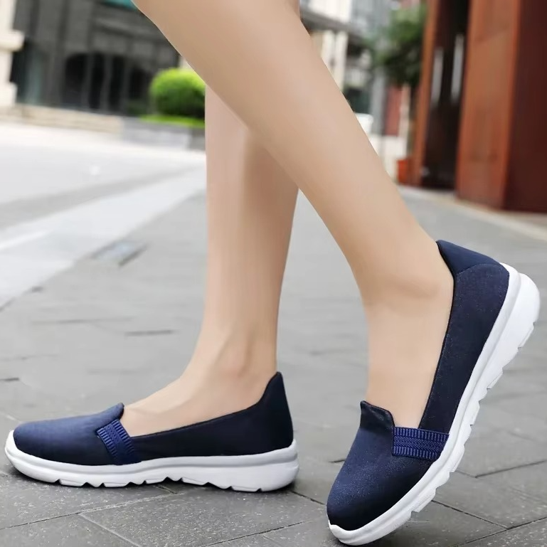 Charm – Comfort Sneakers - Black - 39