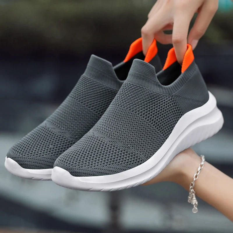 Tênis Feminino SportWalk Confortável e Discreto