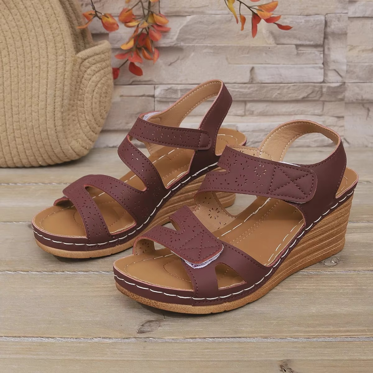 Auria – Women's Comfort Sandals - Black - 38