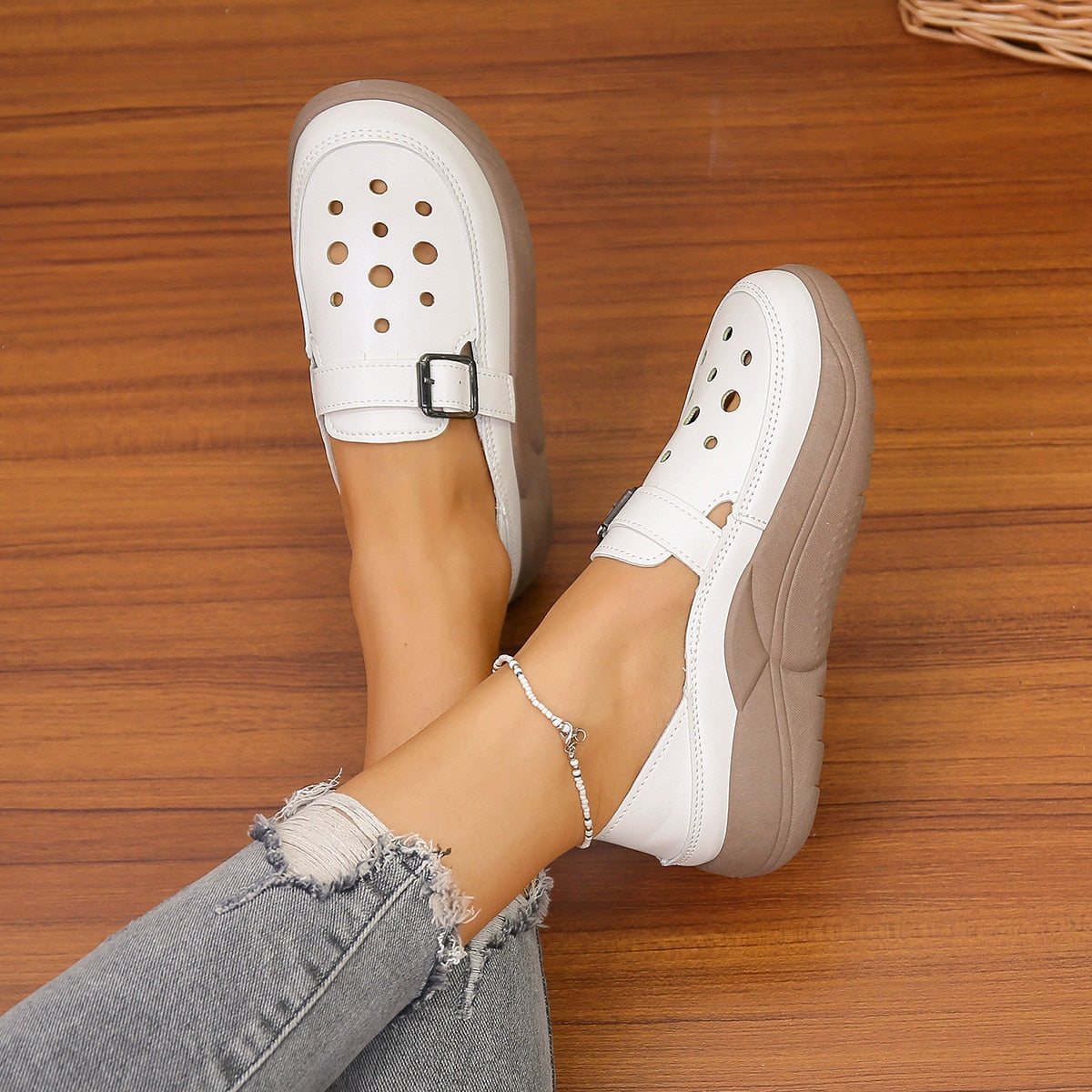 Comfortultra – Women's Comfort Sneakers - White - 40