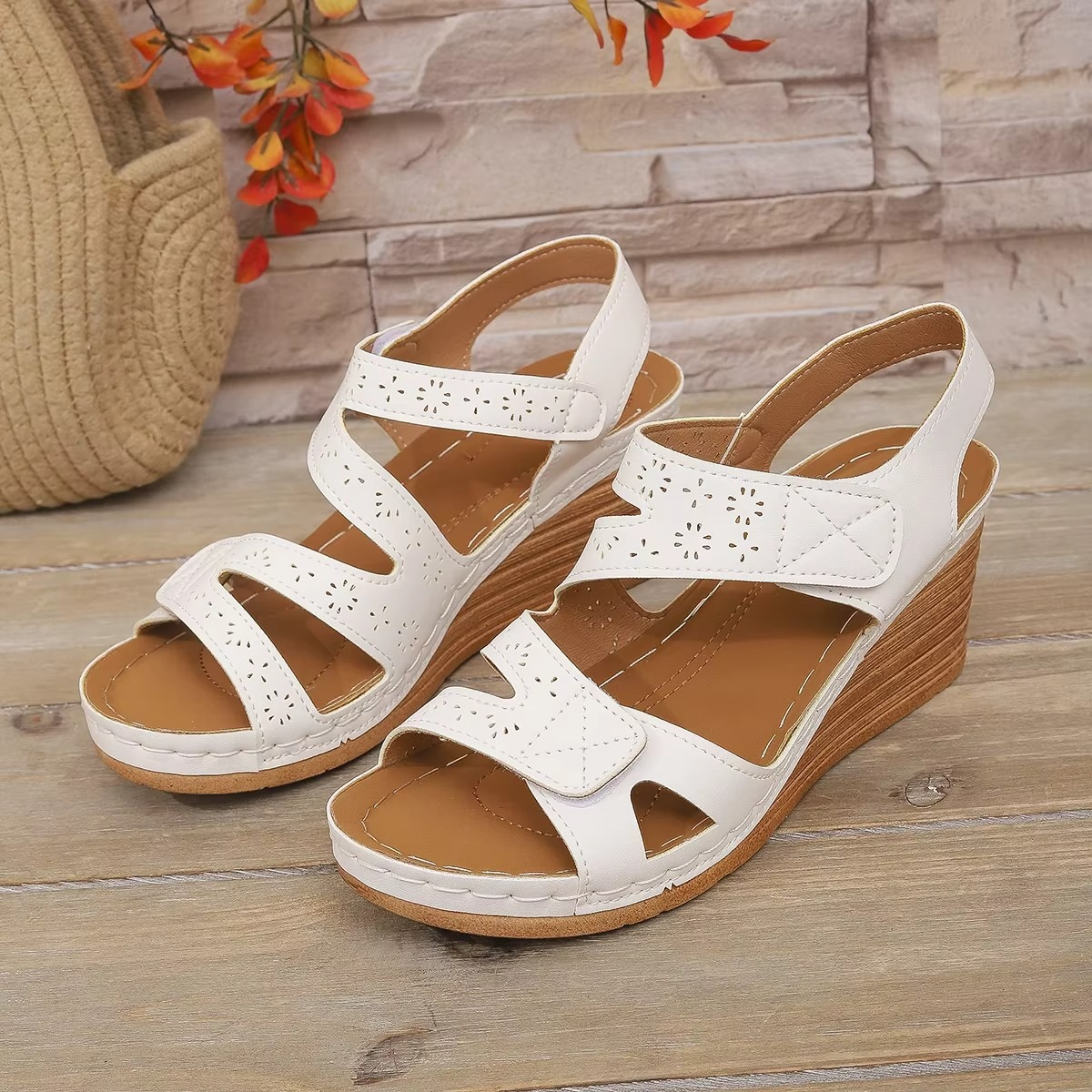 Auria – Women's Comfort Sandals - White - 41