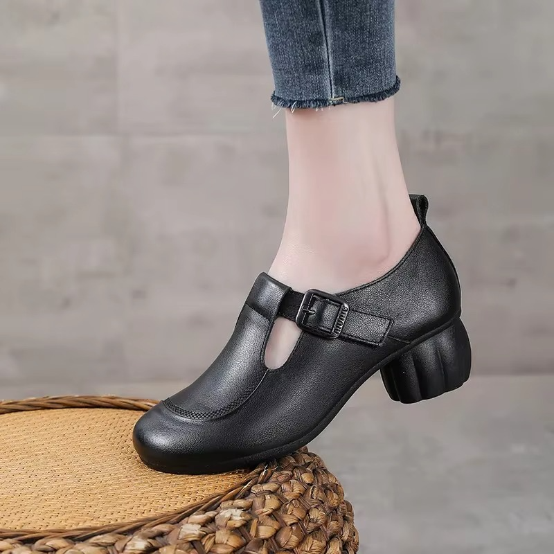 Vittoria – Women's Comfort Shoes - Black - 38