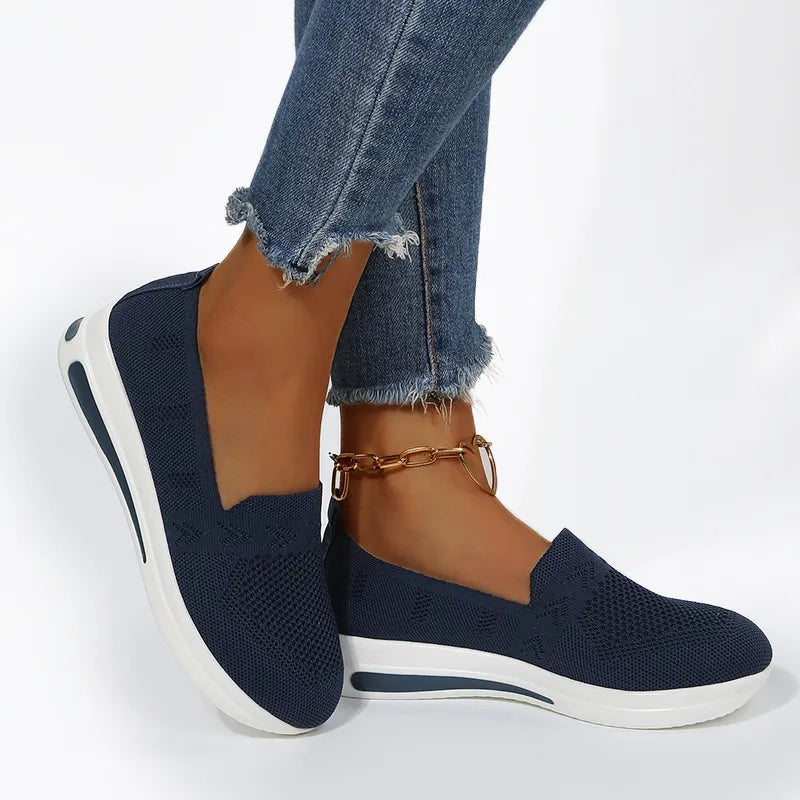 Tênis Feminino FlexiWalk Leve e Confortável