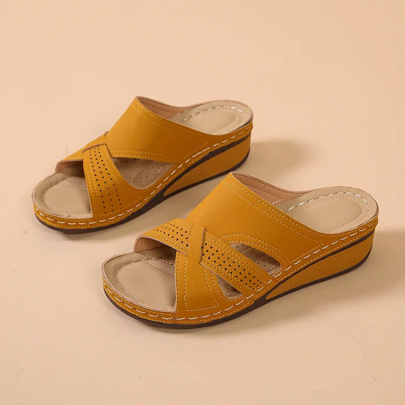 Estella – Women's Comfort Sandals - Black - 40