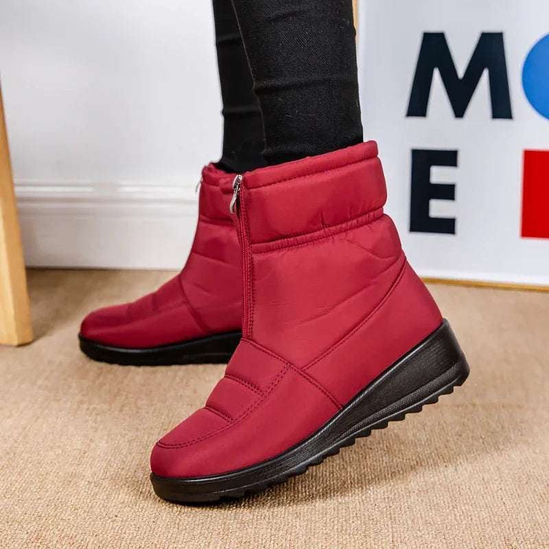 Bota Feminina Jamylle Macia e Confortável