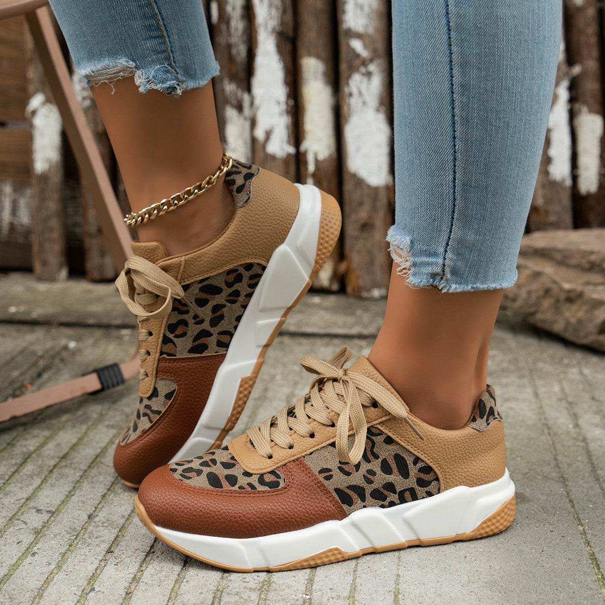 Safari – Women's Comfort Sneakers - Leopard Print - 37