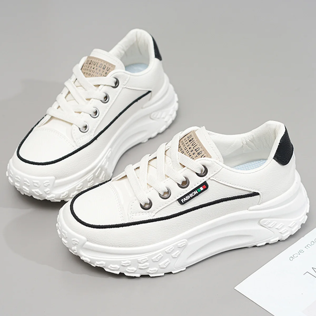 Tênis Feminino Confort Flex Leve e Estiloso