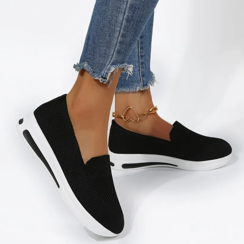 Tênis Feminino FlexiWalk Leve e Confortável