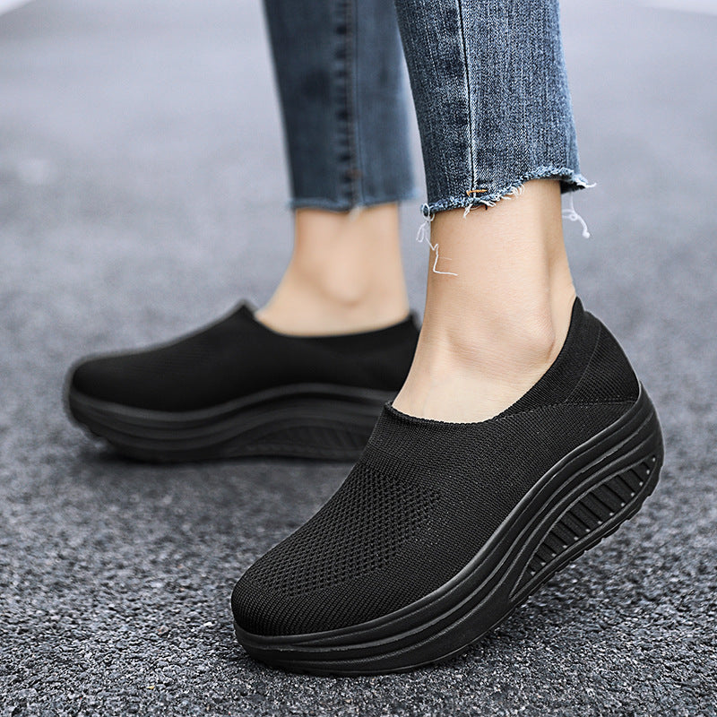 VaduzPro – Women's Comfort Sneakers - Black/Red - 40