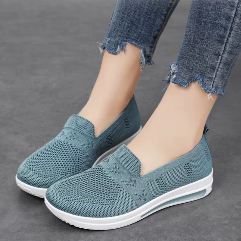 Tênis Feminino FlexiWalk Leve e Confortável