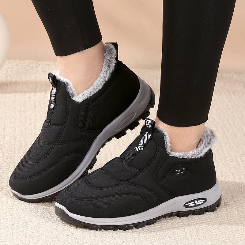 Nevinna – Women's Comfort Boots - Black - 42