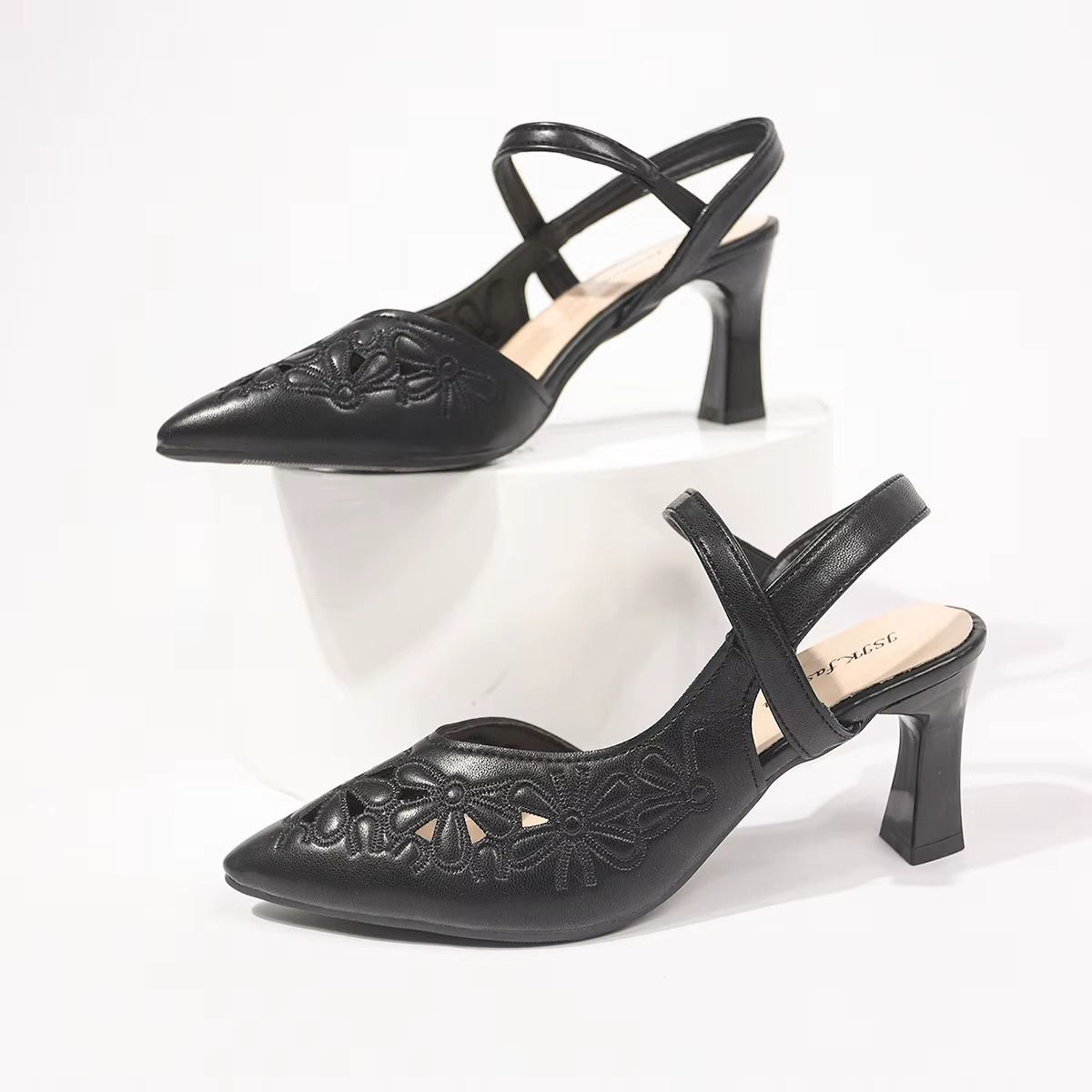 Scarpin Feminino Fiorenza Leve e Versátil