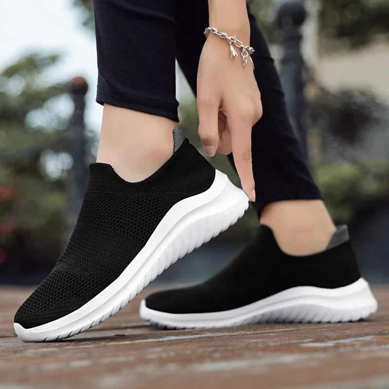 SportWalk – Comfort Athletic Sneakers - Black/White - 37