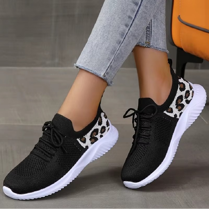 Feline – Comfort Sneakers - White - 40