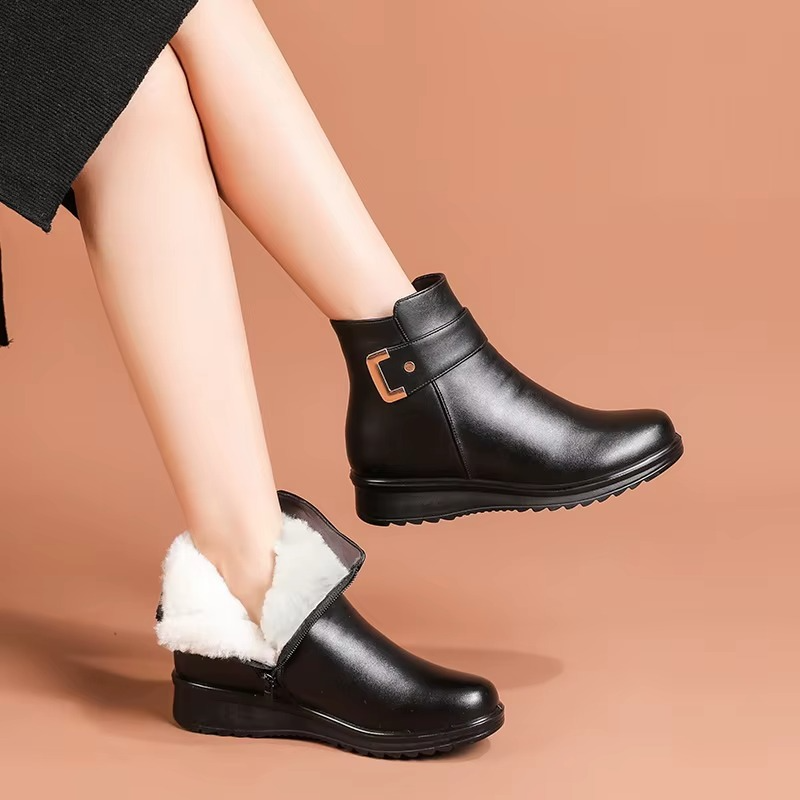 Viena – Women's Comfort Boots - Black with White Faux Fur - 38