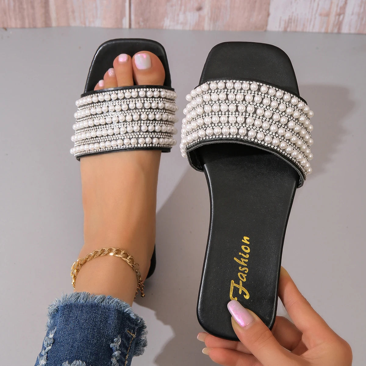 Sandália Feminina Pearl Ideal para o Dia a Dia