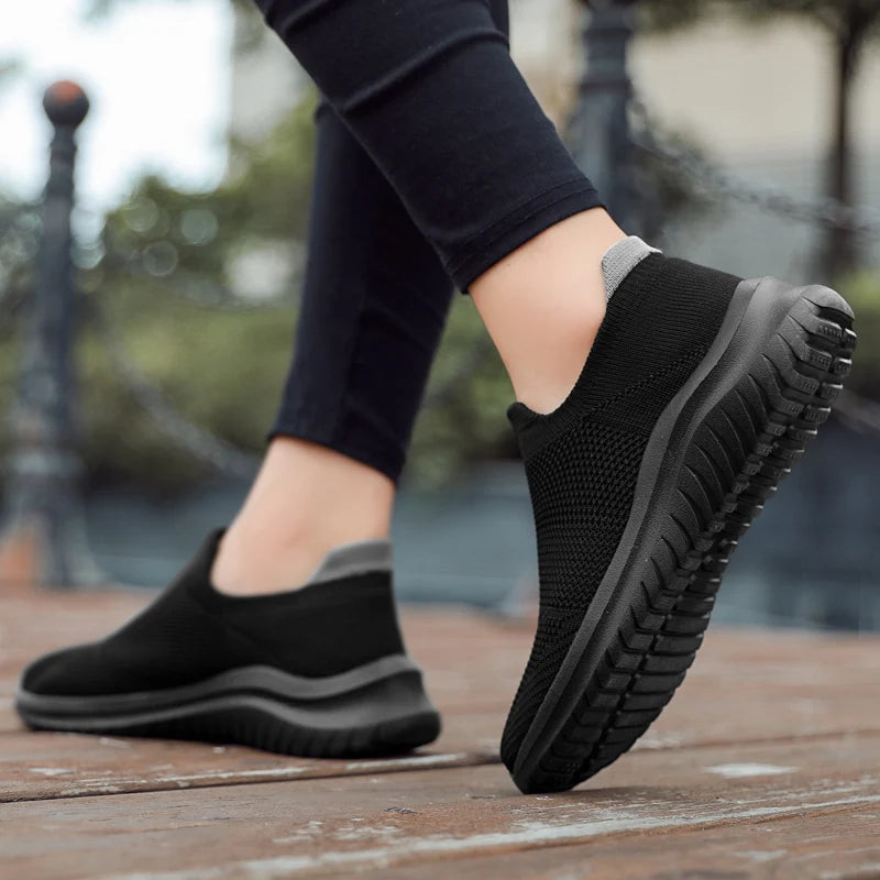 Tênis Feminino SportWalk Confortável e Discreto