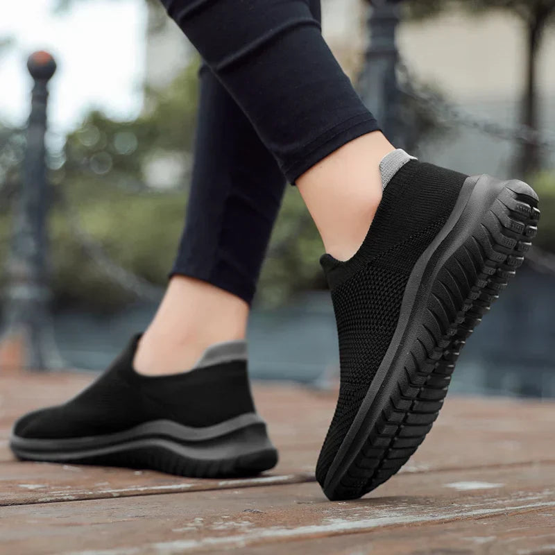SportWalk – Comfort Athletic Sneakers - Black/White - 40