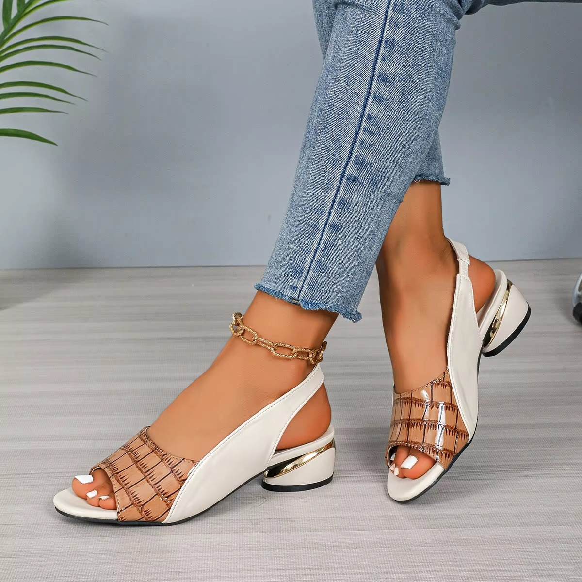 Via Fiore – Women's Comfort Sandals - White - 36