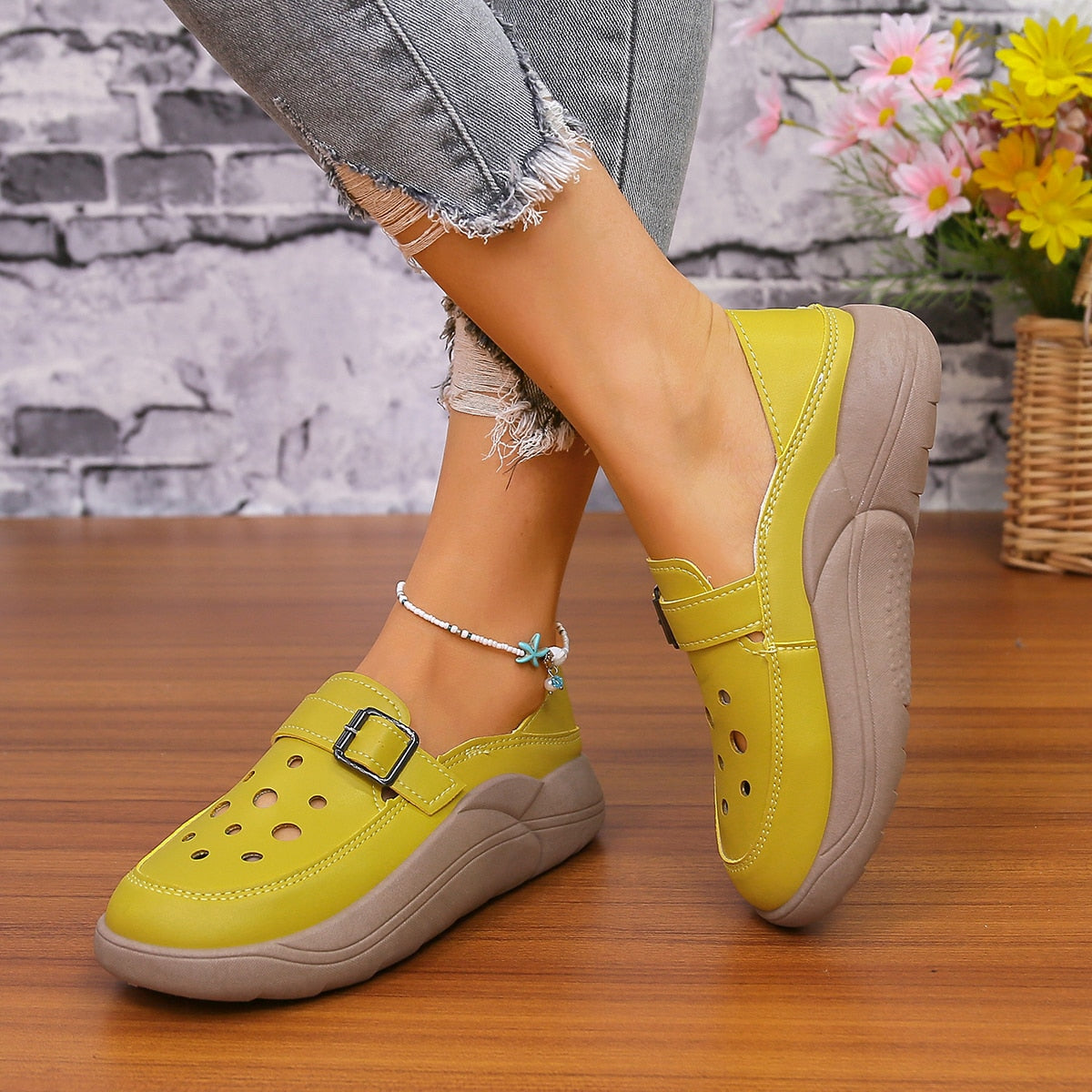 Comfortultra – Women's Comfort Sneakers - Green - 36
