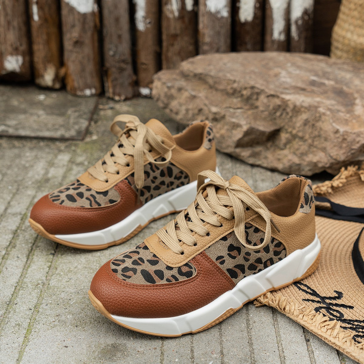 Safari – Women's Comfort Sneakers - Leopard Print - 42