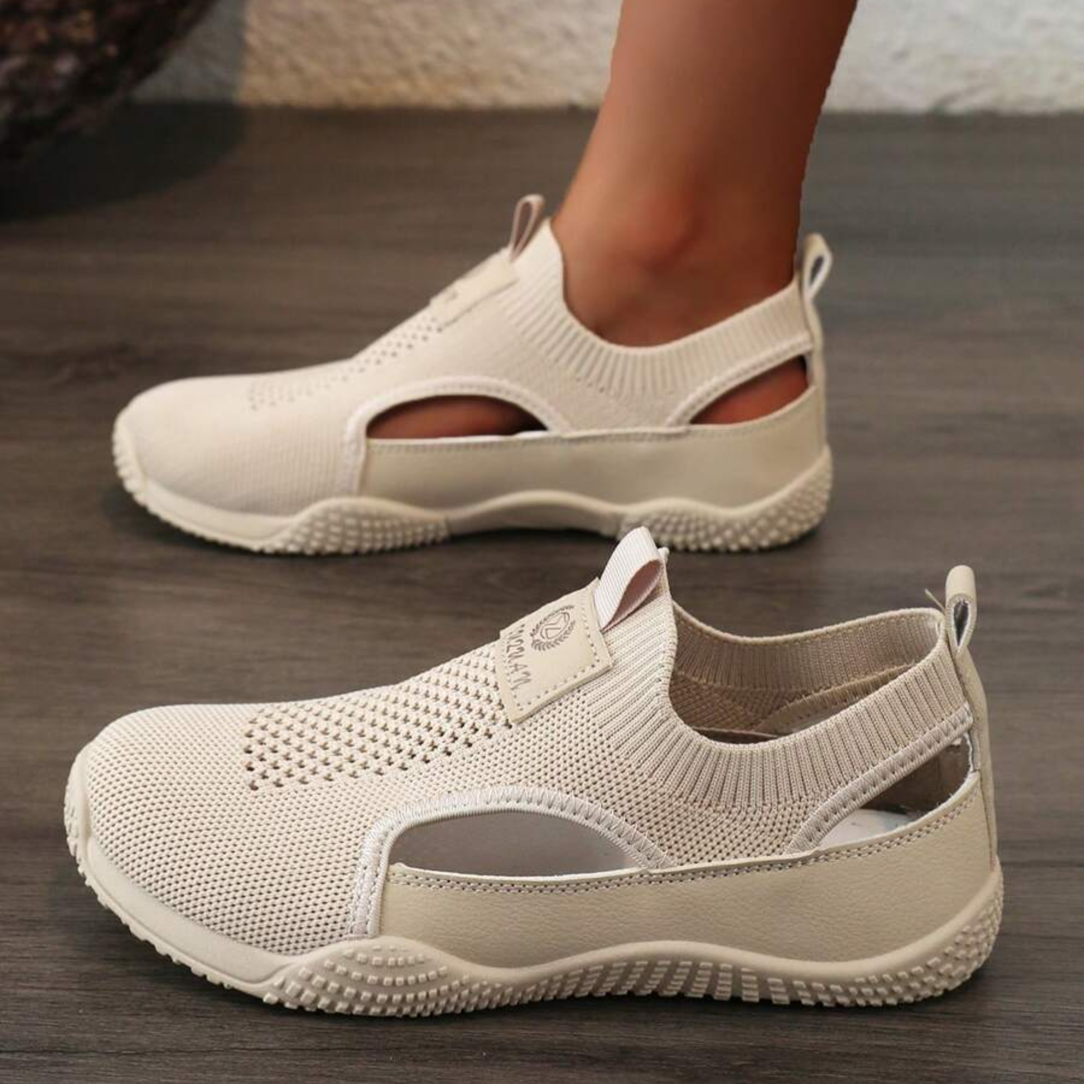 Femory – Comfort Sneakers - White - 40